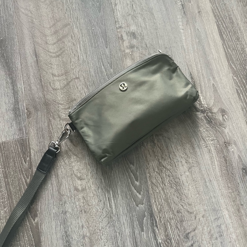 Lululemon wristlet